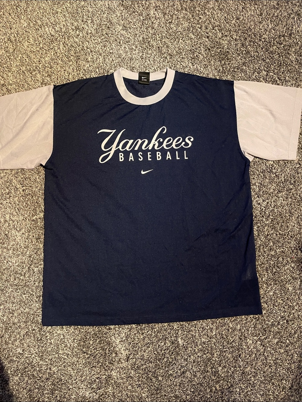 Vintage Nike Yankees Baseball Short Sleeve Mesh Shirt (XL)